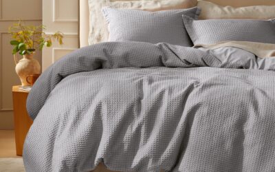 How to Fill a Duvet Cover: The Burrito Method (2026)